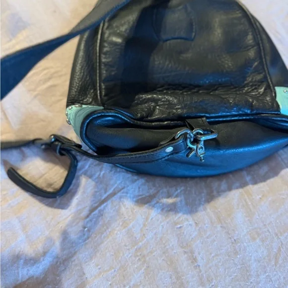 American West Black and Blue Embossed Backpack - Picture 4 of 6